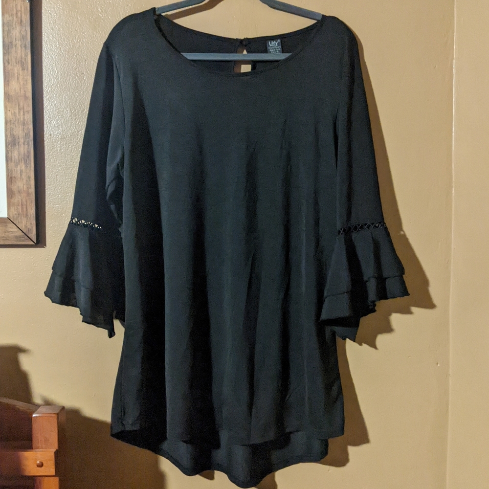 Flowy Long Black Blouse with wispy sleeves women's Large/XL
